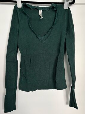 Green Fitted V-Neck Sweater